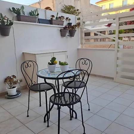 Casa Rosa Di Sicilia Lägenhet